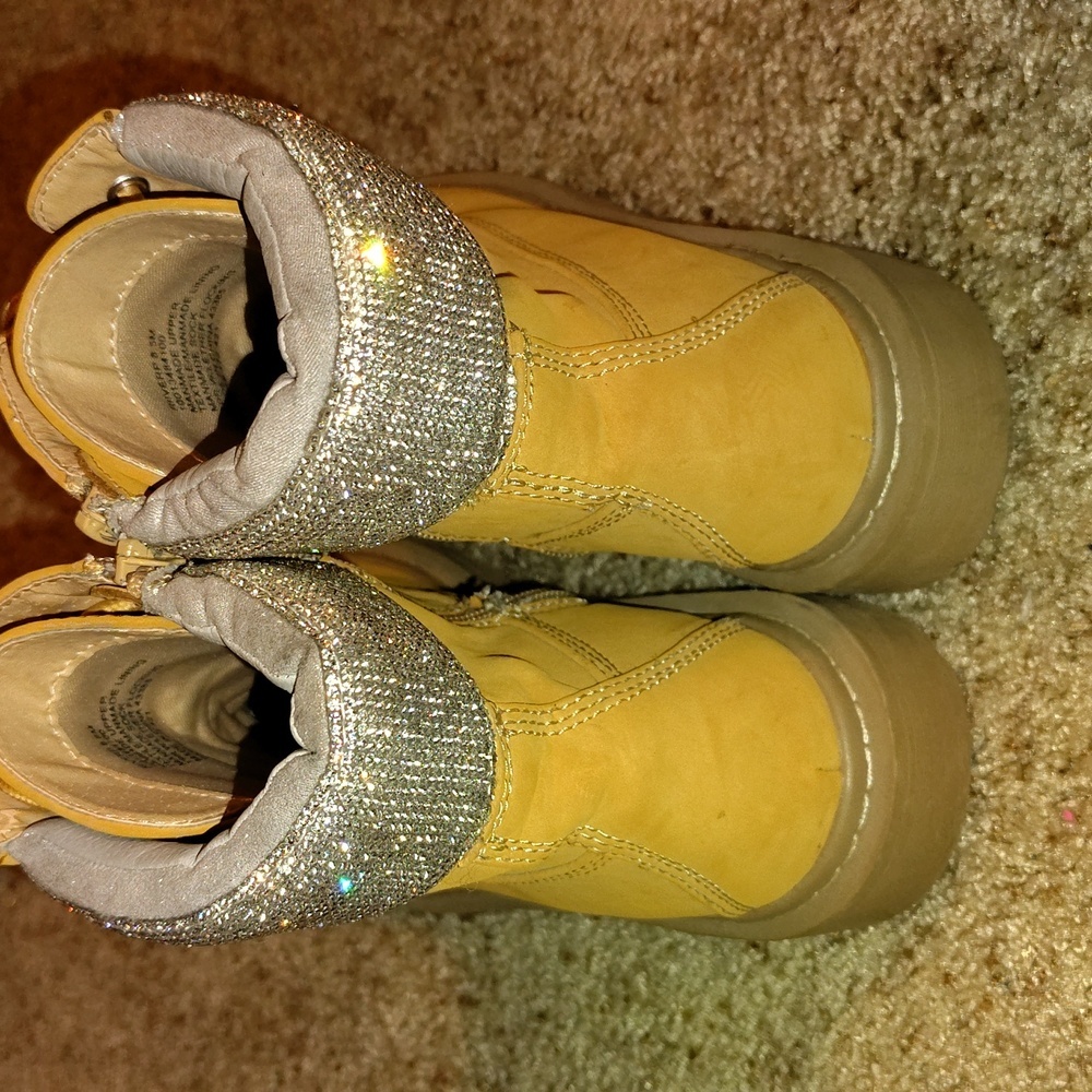 Wild Pair Women's Riiver Nubuck Embellished Boots 8.5 - Picture 5 of 8